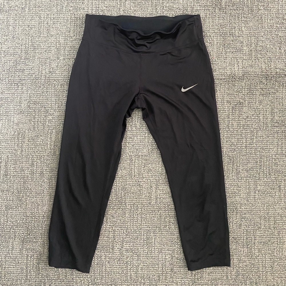 Nike Women’s Charcoal Black Leggings
